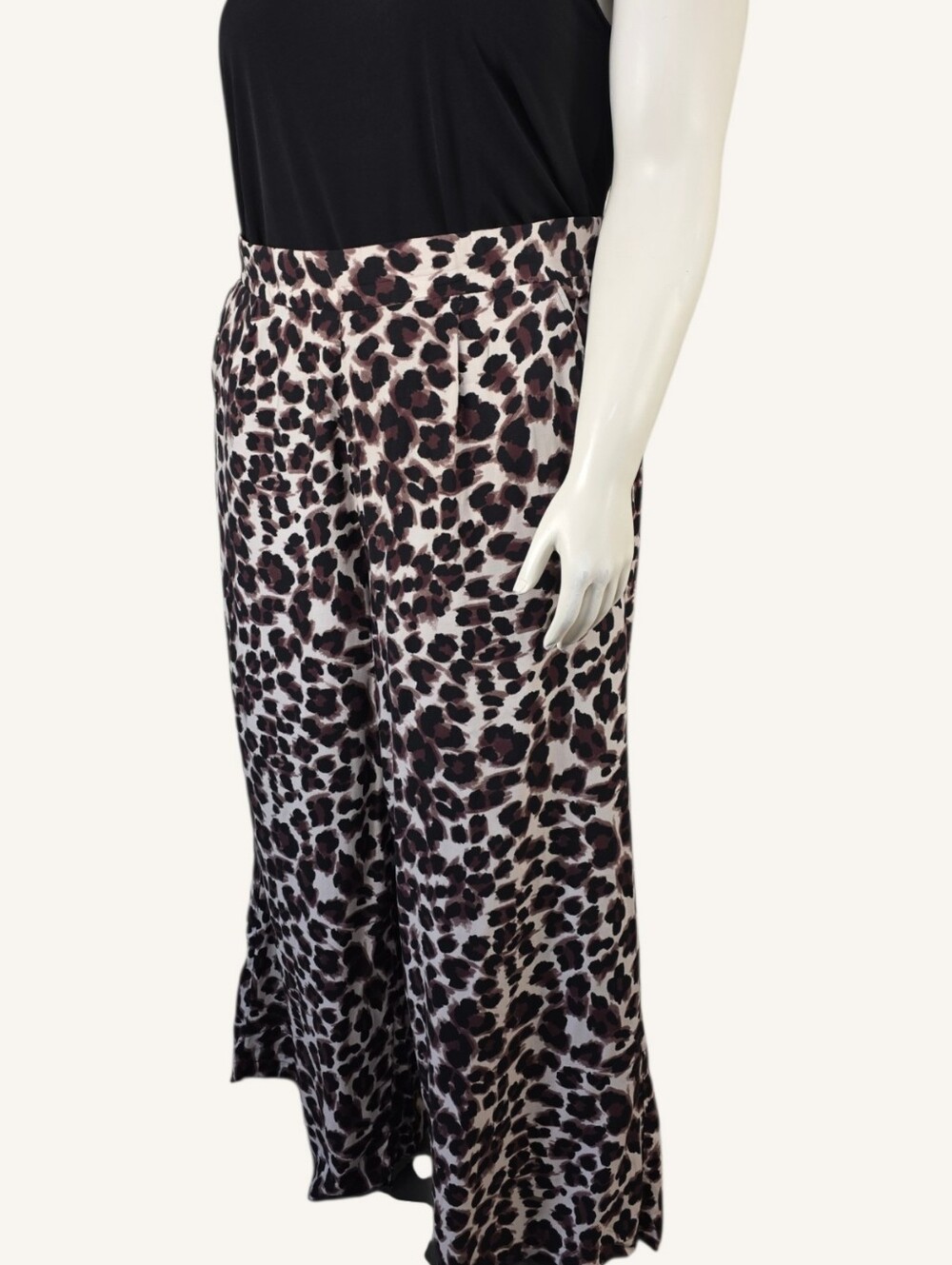 Torrid Leopard High Rise Wide Leg Pull On Pants Size 2 18/20 - Picture 3 of 11